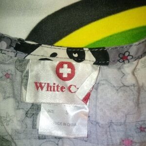 White Cross Monochrome Patterned Top Scrub Top Size Small